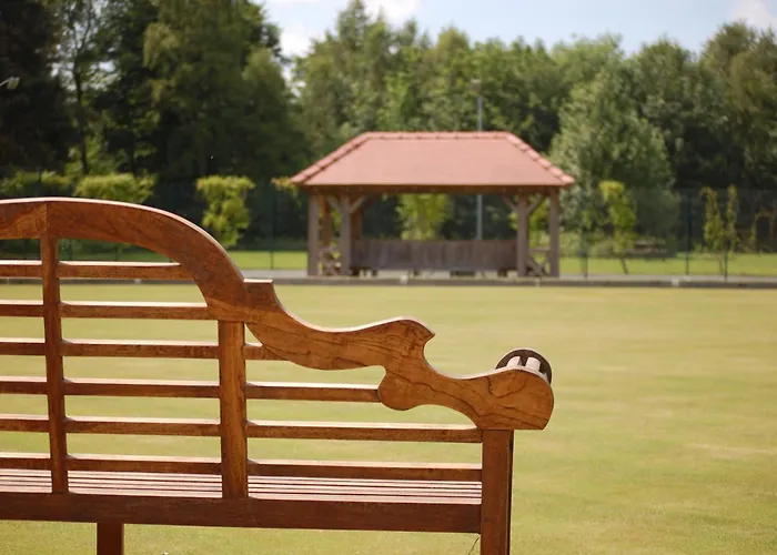 Hollicarrs - Woodland Lodge York